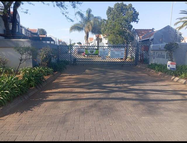 1 BEDROOM APARTMENT FOR SALE IN GERMISTON SOUTH